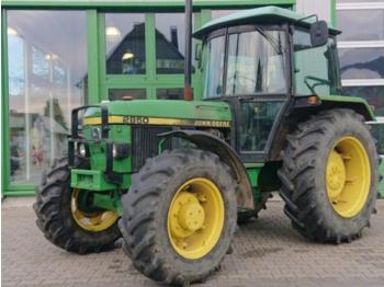Wheel tractor John Deere 2850