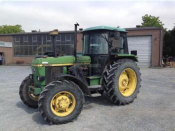 Wheel tractor John Deere 3050
