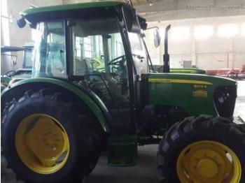 Wheel tractor John Deere 5075E