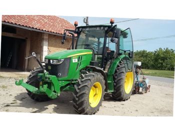 Wheel tractor John Deere 5090M