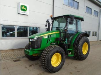 Wheel tractor John Deere 5090m