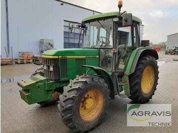 Wheel tractor John Deere 6110 SE