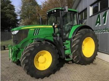 Wheel tractor John Deere 6175m