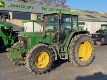 Wheel tractor John Deere 6210 se