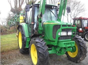 Wheel tractor John Deere 6220