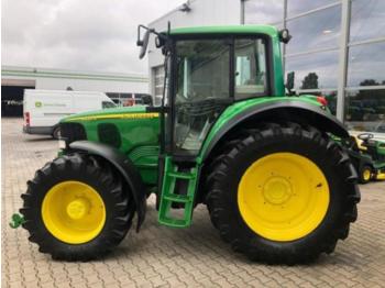 Wheel tractor John Deere 6420 S