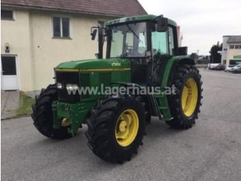 Wheel tractor John Deere 6600