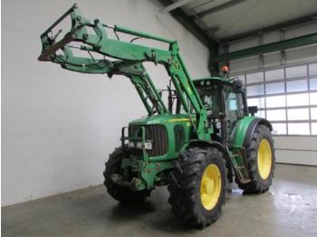 Wheel tractor John Deere 6620