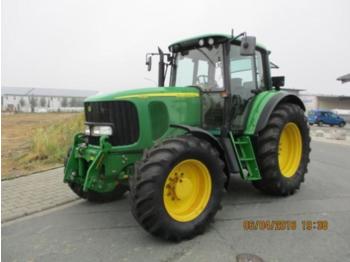 Wheel tractor John Deere 6620