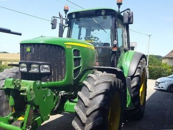 Wheel tractor John Deere 6630