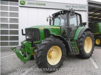 Wheel tractor John Deere 6820