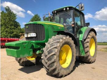 Wheel tractor John Deere 6920