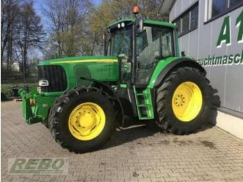 Wheel tractor John Deere 6920
