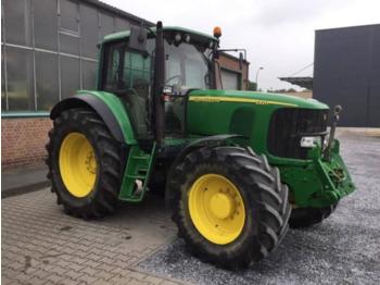 Wheel tractor John Deere 6920