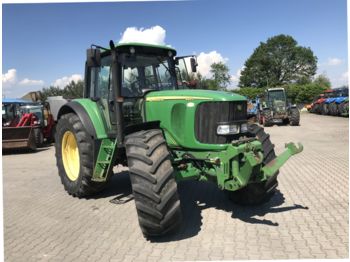 Wheel tractor John Deere 6920