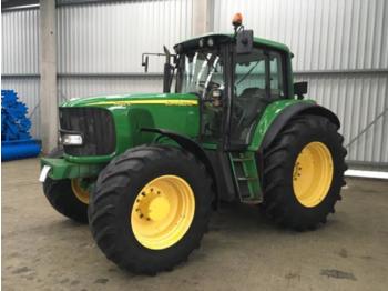Wheel tractor John Deere 6920S