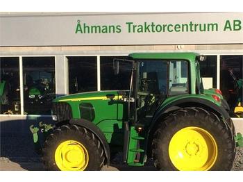 Wheel tractor John Deere 6920S