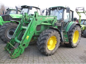 Wheel tractor John Deere 6920 S mit Frontlader