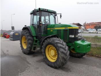 Wheel tractor John Deere 7710