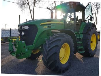 Wheel tractor John Deere 7730