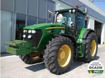 Wheel tractor John Deere 7730