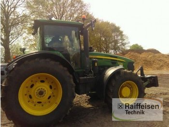 Wheel tractor John Deere 7730