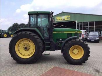 Wheel tractor John Deere 7810