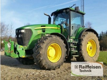 Wheel tractor John Deere 7830