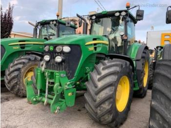 Wheel tractor John Deere 7930