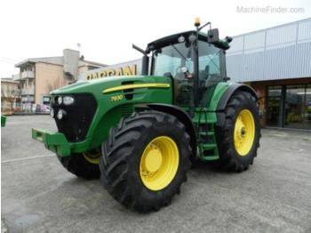 Wheel tractor John Deere 7930