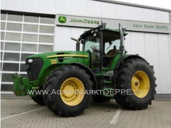 Wheel tractor John Deere 7930