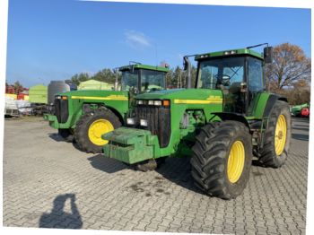 John Deere 8200 - wheel tractor