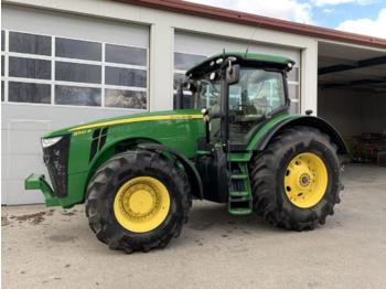 Wheel tractor John Deere 8320r