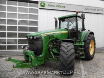 Wheel tractor John Deere 8520