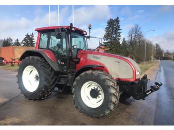 Wheel tractor Valtra T150