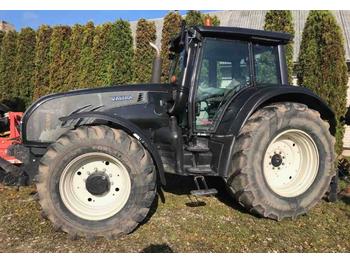 Wheel tractor Valtra T202D
