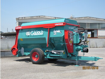 Forage mixer wagon