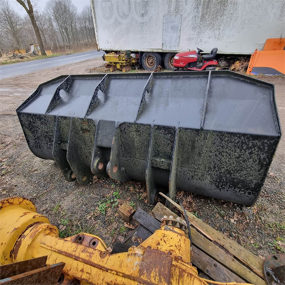 Loader bucket for Construction machinery ABC 2,5 meter: picture 4