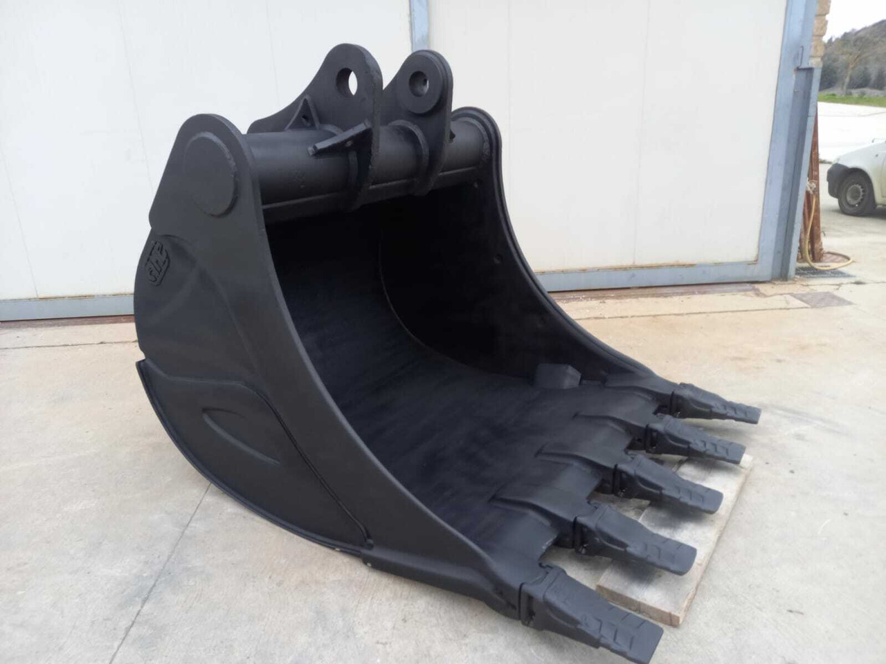 Excavator bucket for Construction machinery CAME 1600: picture 3
