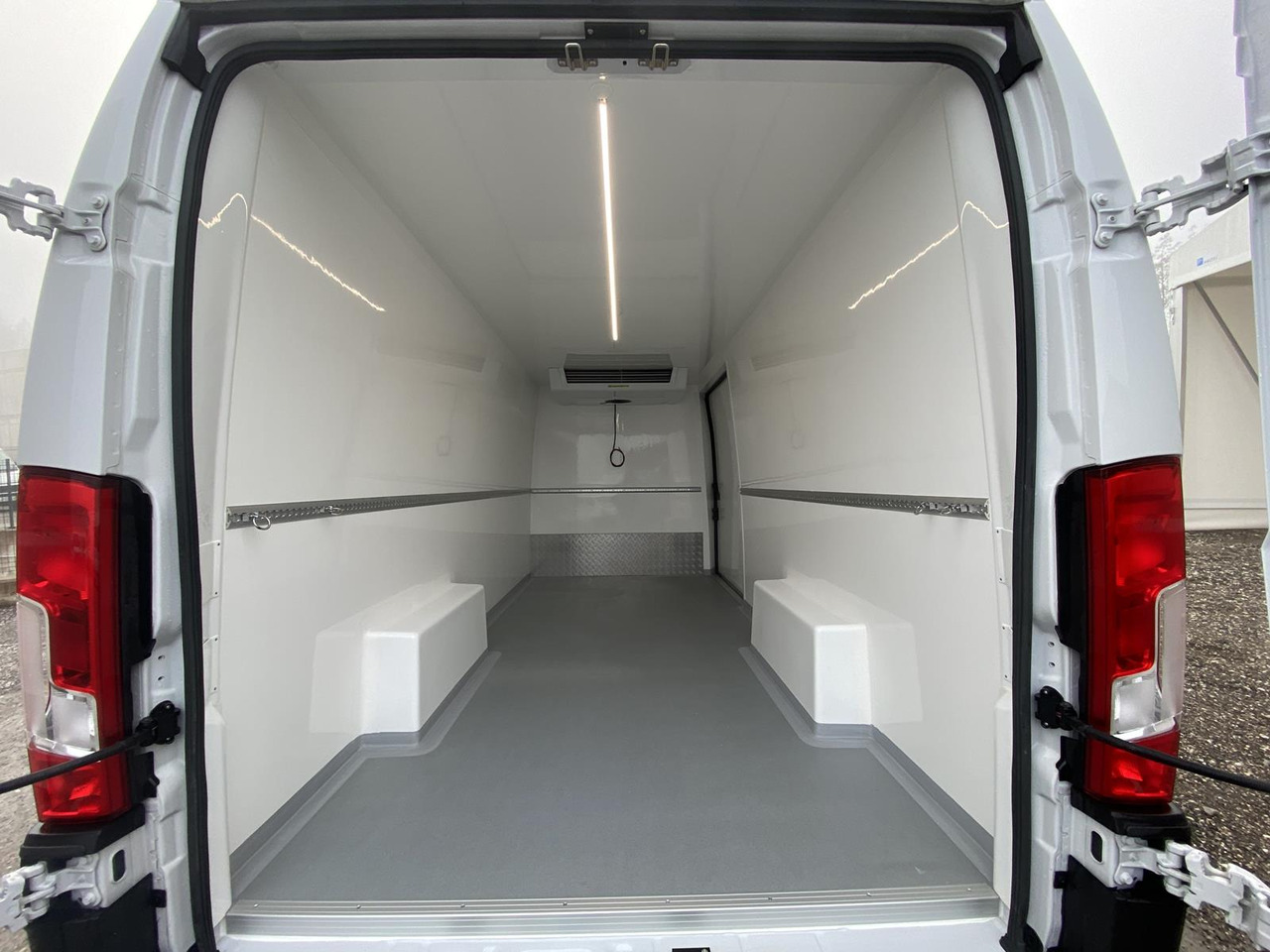 New Refrigerated delivery van CITROËN Jumper L4H2 Frischdienst Konvekta FK3020: picture 2