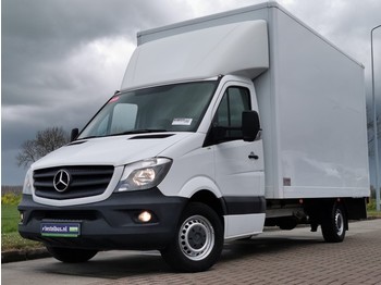 Closed box van Mercedes-Benz Sprinter 316 bakwagen + laadklep
