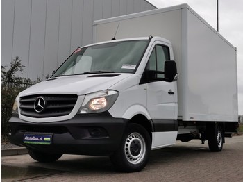 Closed box van Mercedes-Benz Sprinter 316 bakwagen + laadklep