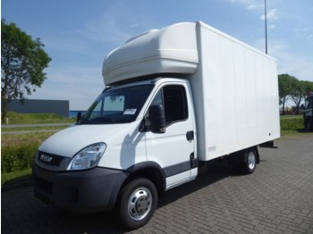 Closed box van Iveco Daily 35C11: picture 1