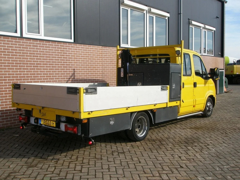 Open body delivery van, Crew cab van Iveco Daily 35C11: picture 3
