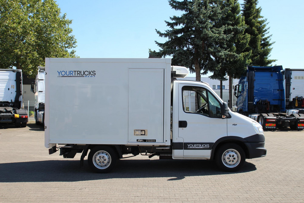 Refrigerated delivery van Iveco Daily 35S15  Tiefkühlkoffer TK V300 Strom TW AHK: picture 10