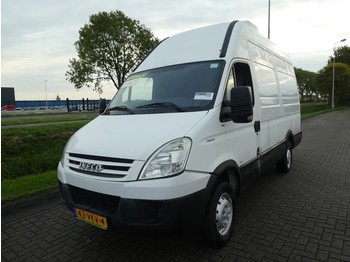 Refrigerated delivery van Iveco Daily 35 S 14: picture 1