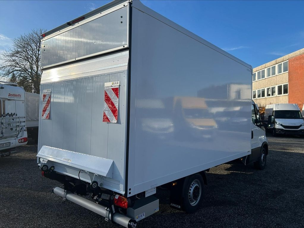 Leasing of Iveco Daily Koffer 35S14H 100 kW (136 PS), Schaltge...  Iveco Daily Koffer 35S14H 100 kW (136 PS), Schaltge...: picture 7