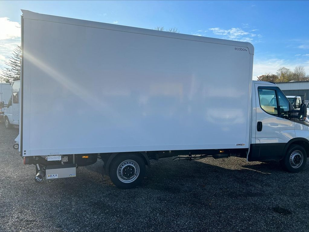Leasing of Iveco Daily Koffer 35S14H 100 kW (136 PS), Schaltge...  Iveco Daily Koffer 35S14H 100 kW (136 PS), Schaltge...: picture 8