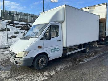 Closed box van Mercedes-Benz 414 Box car with tail lift. Total weight 4600 kgs: picture 1