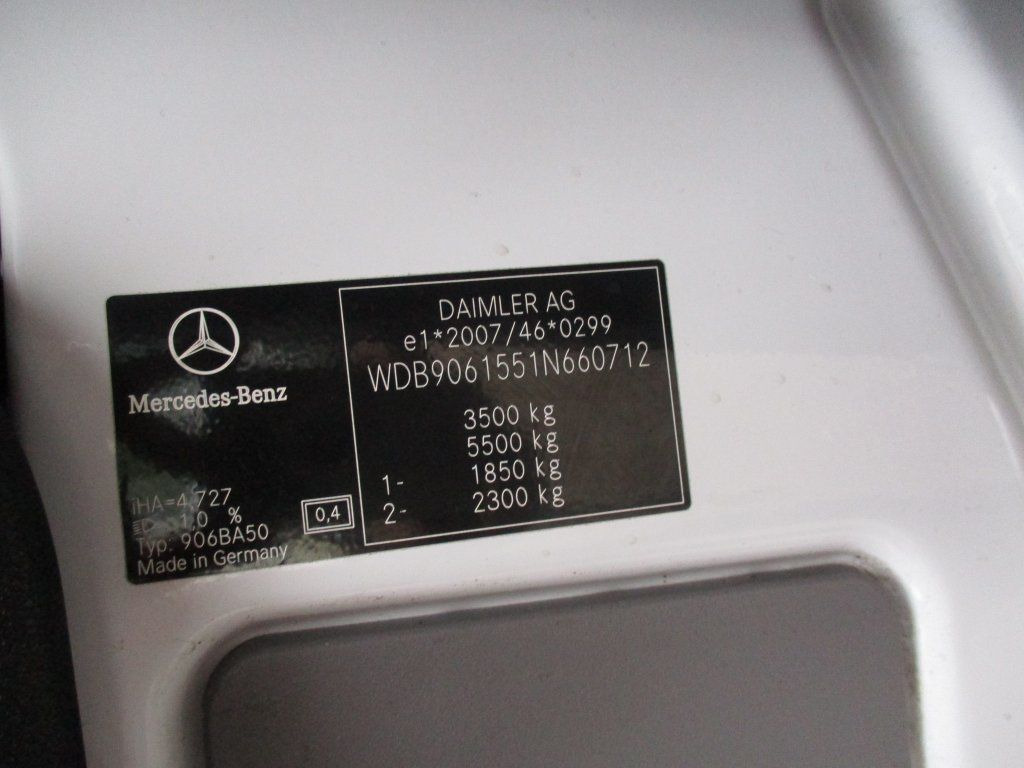 Closed box van Mercedes-Benz Sprinter 513 CDI LBW: picture 12